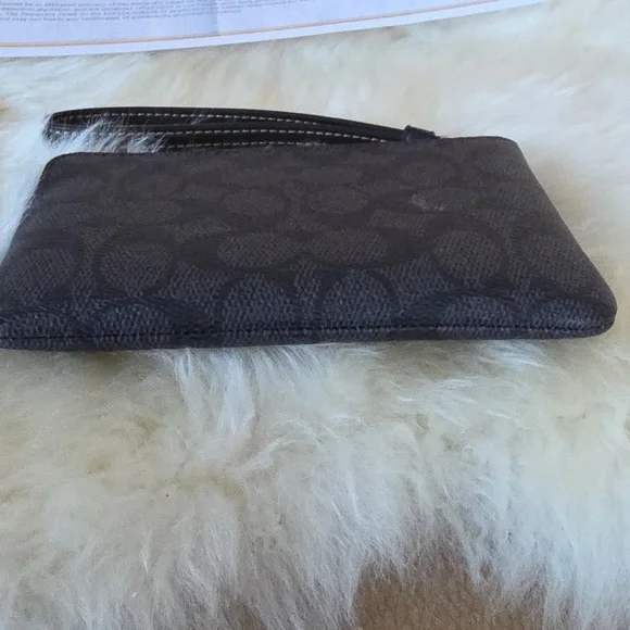 NWOT Coach Black Cat & Moon Signature Corner Zip Wristlet/Wallet π€πββ¬οΈπππβ€οΈ - Picture 5 of 13